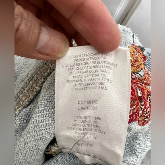 BDG Denim Jacket Size Small - Picture 9 of 9